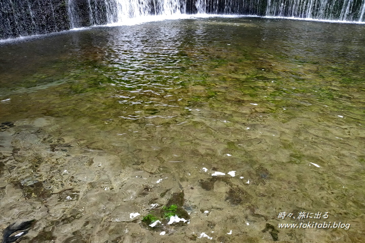 長野県軽井町　白糸の滝