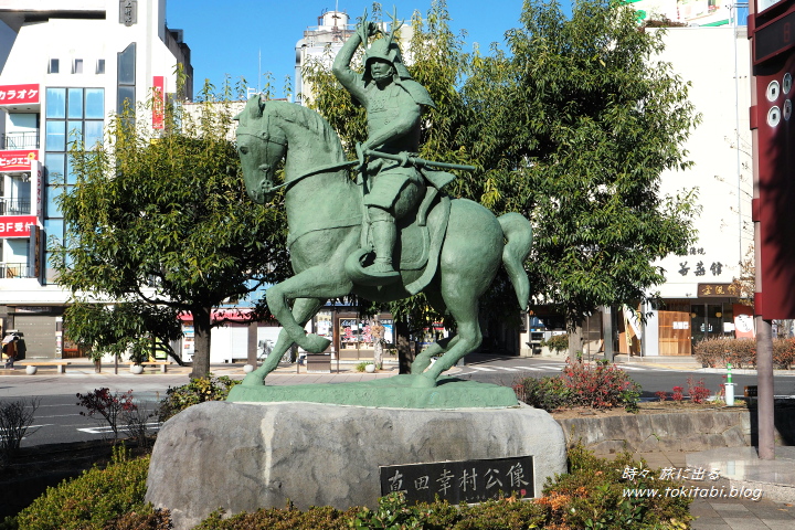 上田駅の真田幸村の像（長野県上田市）