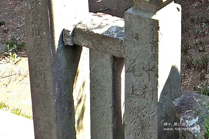 田子山富士塚　経ヶ嶽の玉垣（埼玉県志木市）